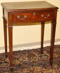 063076 HEPPLEWHITE STYLE MAHOGANY TABLE H315 W24