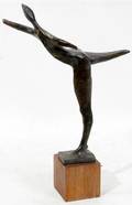 042200 CONTEMPORARY BRONZE SCULPTURE ON IRON BASE
