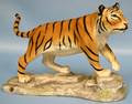 063089 BOEHM BISQUE FIGURE OF A TIGER H65 L9