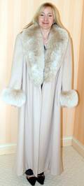 061370 REGENCY CASHMERE  FOX FURTRIMMED COAT