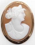 051396 VICTORIAN GOLD  CARVED SHELL CAMEO BROOCH
