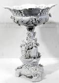 072346 CONTINENTAL PORCELAIN FIGURAL CENTERPIECE