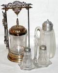 072384 ELECTROPLATE  GLASS PICKLE CASTOR JUG SALT