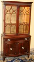 080503 MAHOGANY CHINA CABINET H71 W36 D16