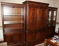070046 ENGLISH STYLE MAHOGANY ENTERTAINMENT CENTER