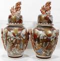 042032 SATSUMA PORCELAIN URNS WFOO DOG FINIALS