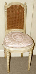 111137 FRENCH STYLE ANTIQUED WHITE SIDE CHAIR