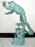 102178 BRONZE FOUNTAIN LEAPING FROG