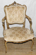 11135 LOUIS XV STYLE FAUTEUIL