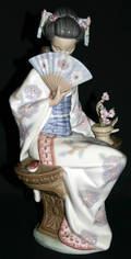 110132 LLADRO PORCELAIN FIGURE NIPPON LADY