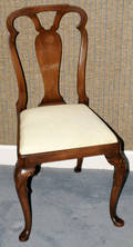 12186 QUEEN ANNE STYLE WALNUT SIDE CHAIR C 1920