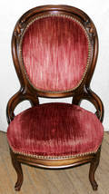 11194 VICTORIAN CARVED MAHOGANY PARLOR CHAIR C1880
