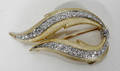 110240 DIAMOND  YELLOW GOLD PIN