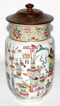 101286 CHINESE PORCELAIN COVERED URN
