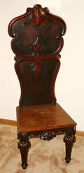 091241 ENGLISH STYLE CARVED WALNUT HALL CHAIR