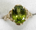 110327 PERIDOT  YELLOW GOLD RING
