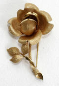102359 TIFFANY  CO YELLOW GOLD ROSE FORM BROOCH