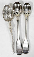 122378 GEORGE IV  VICTORIAN STERLING SILVER SPOONS