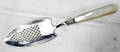 122377 GEORGE III STERLING  MO PEARL PASTRY SERVER