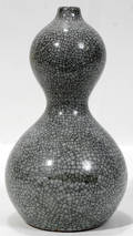 112323 CHINESE DOUBLE GOURD SHAPE CRACKLE GLAZE VASE
