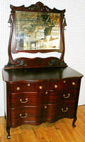 101392 AMERICAN MAHOGANY DRESSER