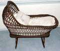 093098 UNPAINTED WICKER BASSINETTE