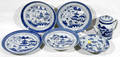 10504 CHINESE BLUE  WHITE PORCELAIN GROUPING