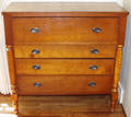 121543 AMERICAN MAPLE CHEST DRAWERS H 43 W 44 14