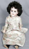 093026 QUEEN LOUISE BISQUE HEAD  COMPOSITION DOLL