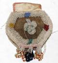 061131 AMERICAN BEADWORK PURSE C 1880 H45 W55