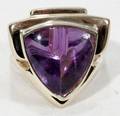 061191 14KT GOLD  AMETHYST RING
