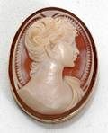 041277 14KT GOLD  CARVED SHELL CAMEO PENDANTBROOCH