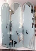 052176 GLASS 3PANEL SCREEN H 72 W 20 AS IS