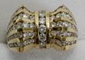 042144 18KT GOLD  225 CT TW DIAMOND RING