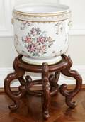 062159 PORCELAIN OF PARIS CACHEPOTS ONE W STAND