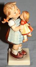 040245 HUMMEL PORCELAIN FIGURINE GROUP H 45  63