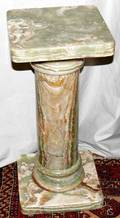 032139 GREEN ONYX PEDESTAL H 24 W 12