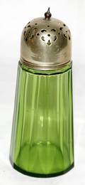 031298 GREEN CRYSTAL CASTER W SILVERPLATE SIFTER LID