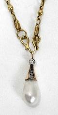 052351 ANTIQUE SOUTH SEA PEARL DIAMOND DROP NECKLACE