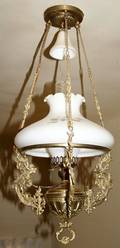 050330 VICTORIAN GILT BRASS  GLASS HANGING OIL LAMP