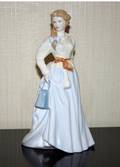 051383 ROYAL DOULTON FIGURE COUNTRY MAIDFAIR MAID