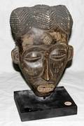 040484 CHOKWE CARVED WOOD FIGURE CONGO H 10