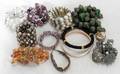 020569 COSTUME JEWELRY GROUPING OF BRACELETS 11 PCS