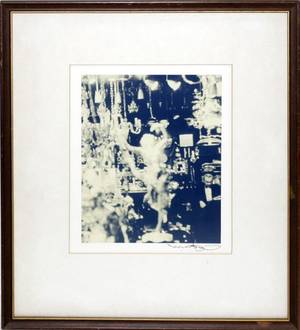 062535 MARTIN WEIL PHOTOGRAPH THE ANTIQUE SHOP