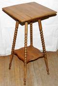 042538 AMERICAN WALNUT SPOOL LEG TABLE C1920 H 29