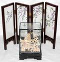 031645 ORIENTAL CORK CARVING  MINIATURE SCREEN