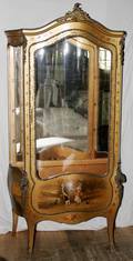 051017 VERNIS MARTIN VITRINE 19TH C H 73 W 38
