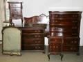 050048 CHIPPENDALE STYLE MAHOGANY BEDROOM SET
