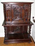 032038 ANTIQUE ITALIAN CARVED OAK CABINET H 55