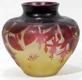 031007 GALLE CARVED CAMEO GLASS VASE H 9 DIA 85